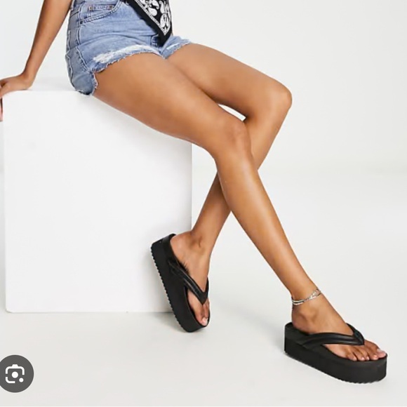 NWOT MONKI Platform Sandal - Picture 7 of 7